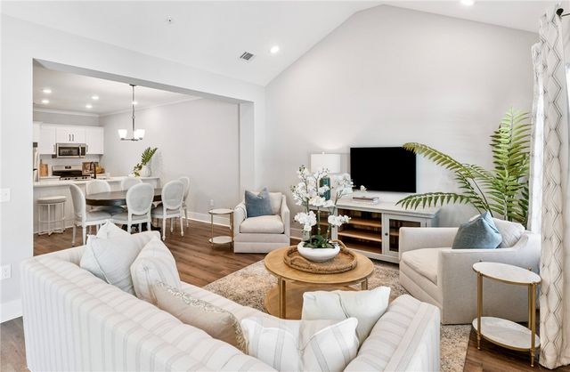 67 East Chapel Drive, Brunswick, GA 31525