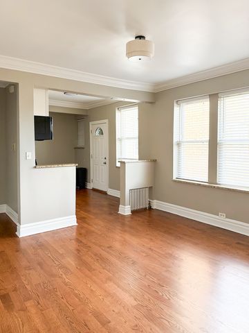 4457 N CENTRAL PARK Avenue 3, Chicago, IL 60625