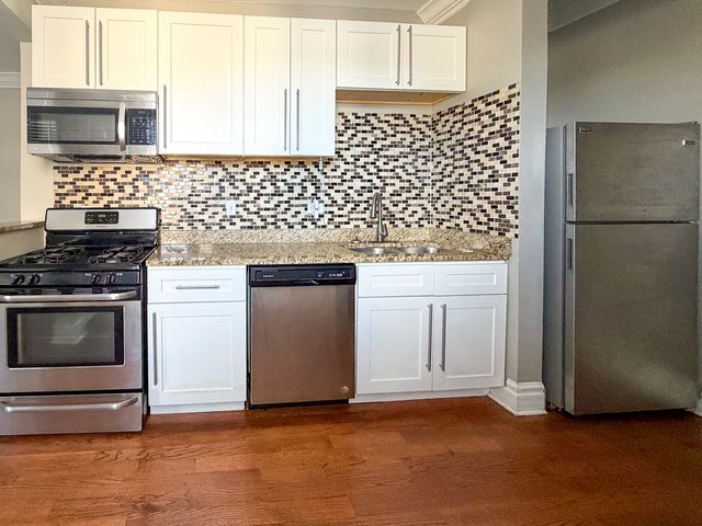 4457 N CENTRAL PARK Avenue 3, Chicago, IL 60625