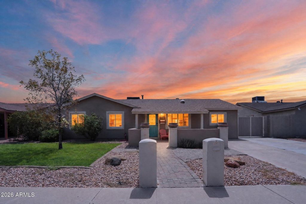3629 E Winchcomb Drive, Phoenix, AZ 85032 — exterior