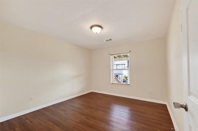 11 Highland Drive, Hitchcock, TX 77563