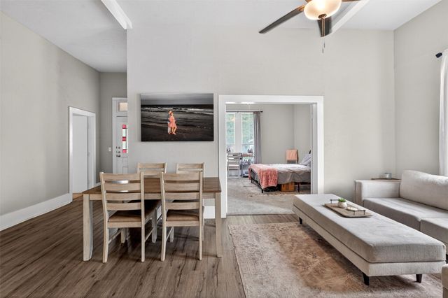 107 S Washington Street, Cleburne, TX 76031