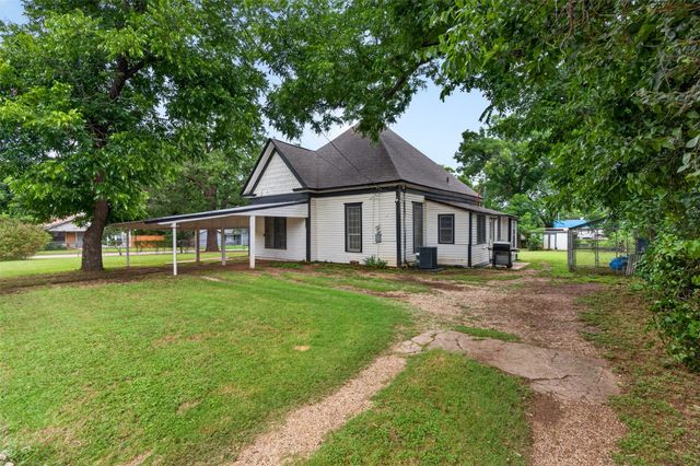 107 S Washington Street, Cleburne, TX 76031