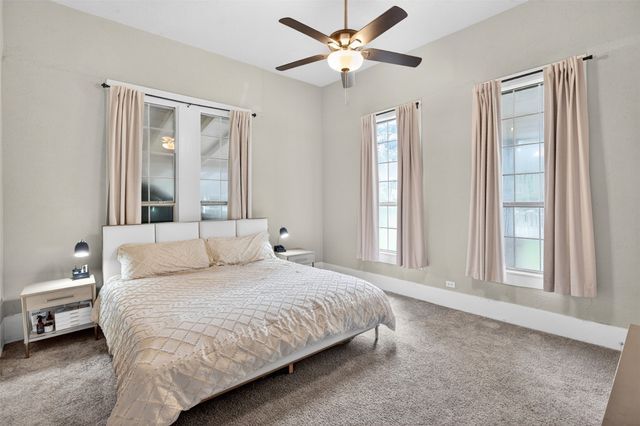 107 S Washington Street, Cleburne, TX 76031