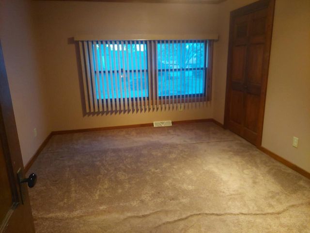 1577 E Gate DRIVE, Watertown, WI 53094