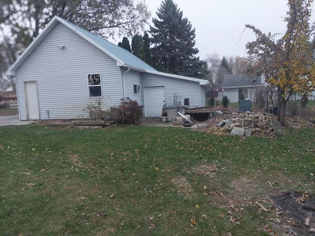 1577 E Gate DRIVE, Watertown, WI 53094