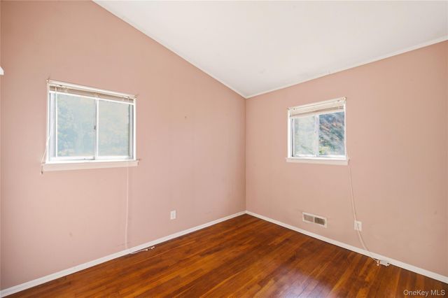 29 Penn Drive, Smithtown, NY 11787