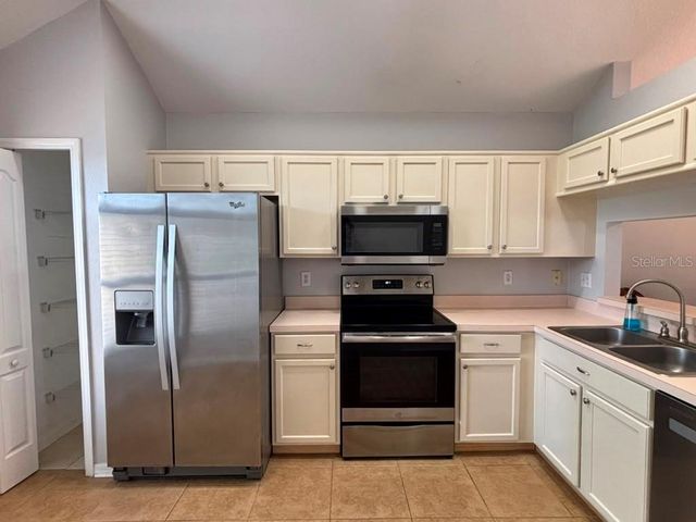3231 CASTLE ROCK CIRCLE, Land O Lakes, FL 34639