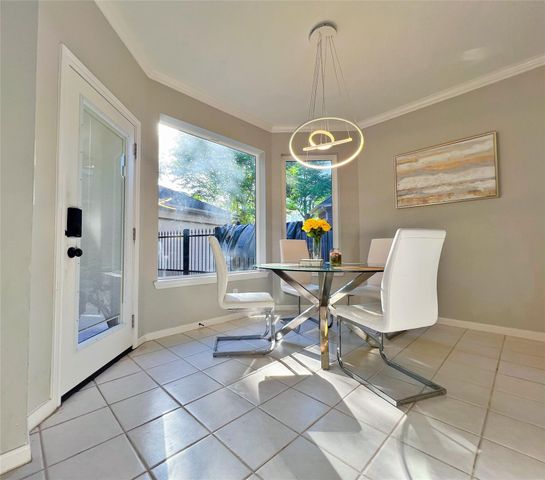 4007 N Beechwood Court, Houston, TX 77059