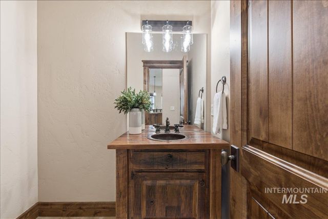 4324 W Briar Rock Ct, Eagle, ID 83616