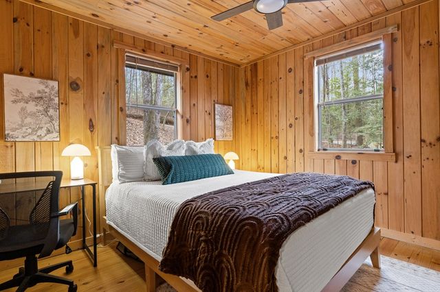 222 Icy Lane, Blue Ridge, GA 30513