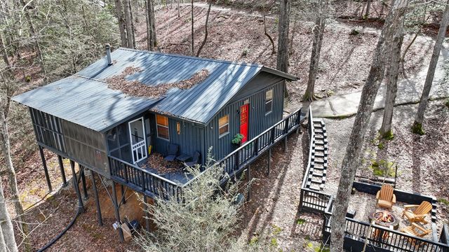 222 Icy Lane, Blue Ridge, GA 30513