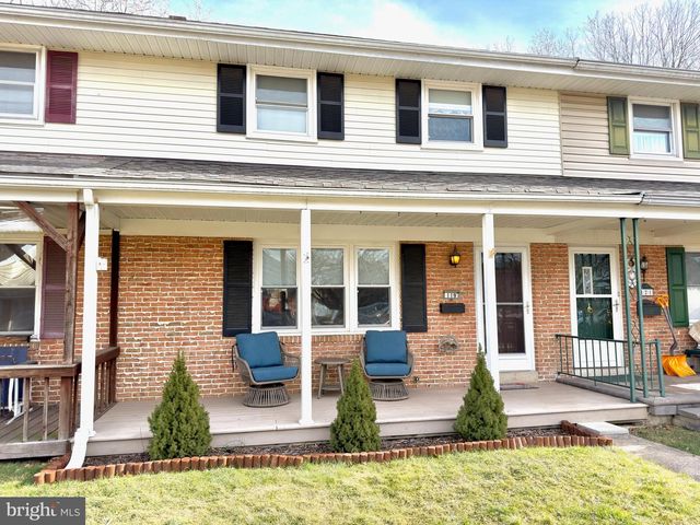 119 S WAYNE ST, Robesonia, PA 19551