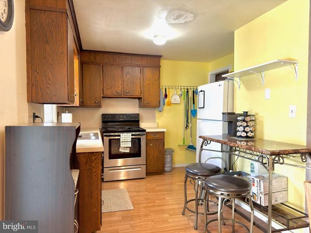 119 S WAYNE ST, Robesonia, PA 19551