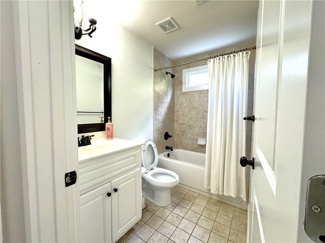 5195 Wickingham Lane, Suwanee, GA 30024