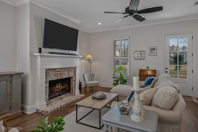 2030 Woodberry Avenue, Shreveport, LA 71106