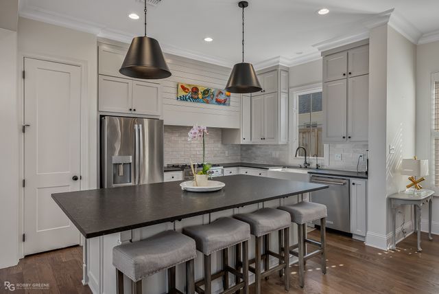 2030 Woodberry Avenue, Shreveport, LA 71106