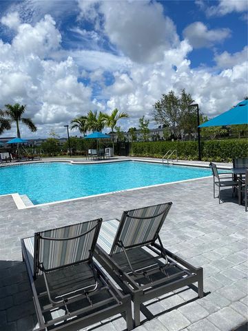 2640 SE 19th St, Homestead, FL 33035