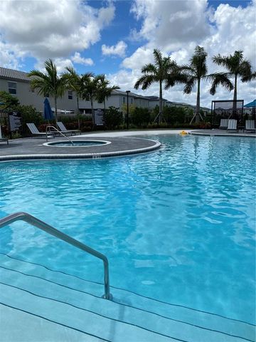 2640 SE 19th St, Homestead, FL 33035