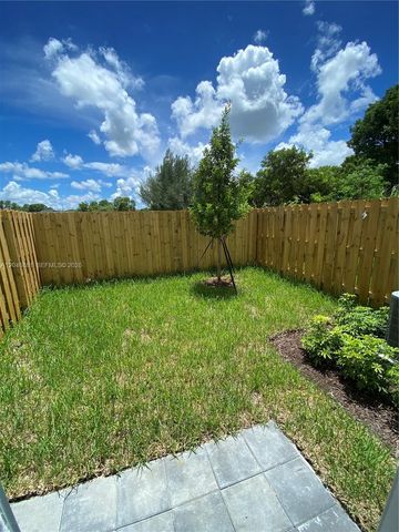 2640 SE 19th St, Homestead, FL 33035