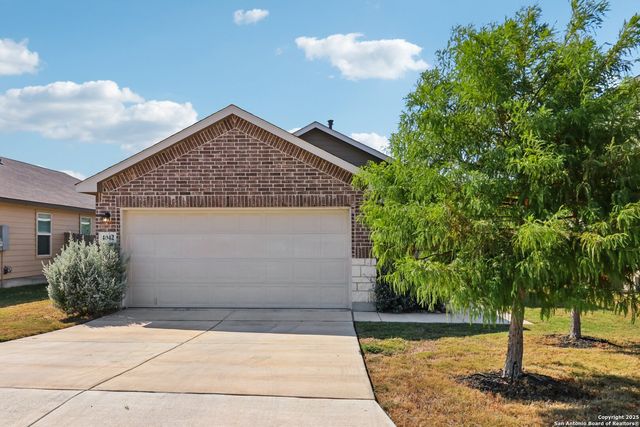 4042 Bay Leaf Loop, Von Ormy, TX 78073