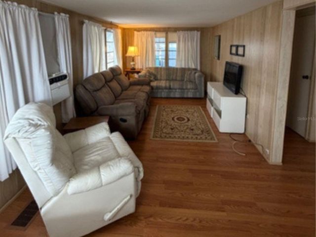 4061 58TH AVENUE N 225, St Petersburg, FL 33714