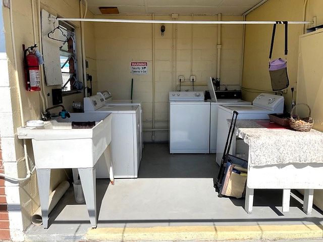 4061 58TH AVENUE N 225, St Petersburg, FL 33714