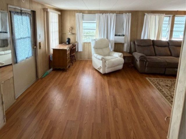 4061 58TH AVENUE N 225, St Petersburg, FL 33714