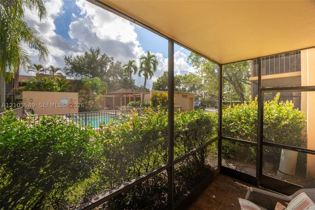 8901 N New River Canal Rd 4W, Plantation, FL 33324