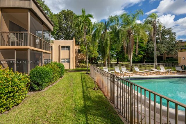 8901 N New River Canal Rd 4W, Plantation, FL 33324