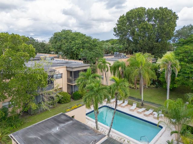 8901 N New River Canal Rd 4W, Plantation, FL 33324