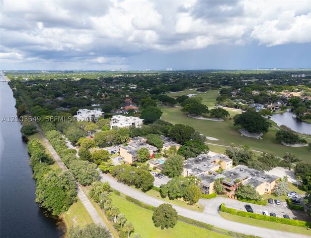 8901 N New River Canal Rd 4W, Plantation, FL 33324