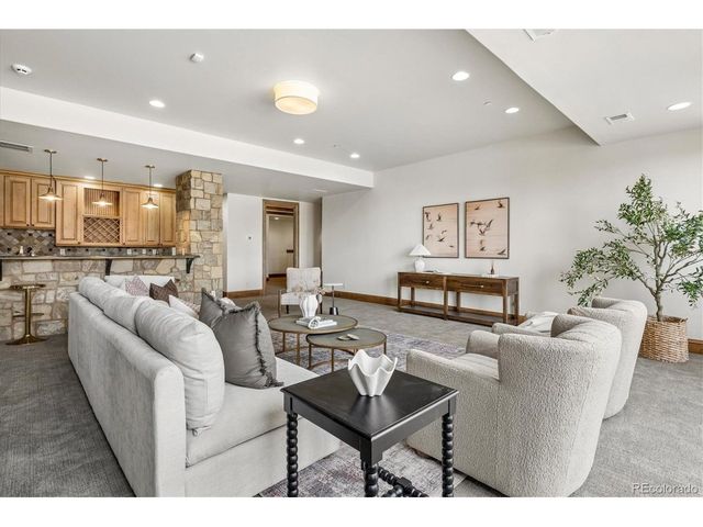 10378 Grande Vista Ct, Lone Tree, CO 80124