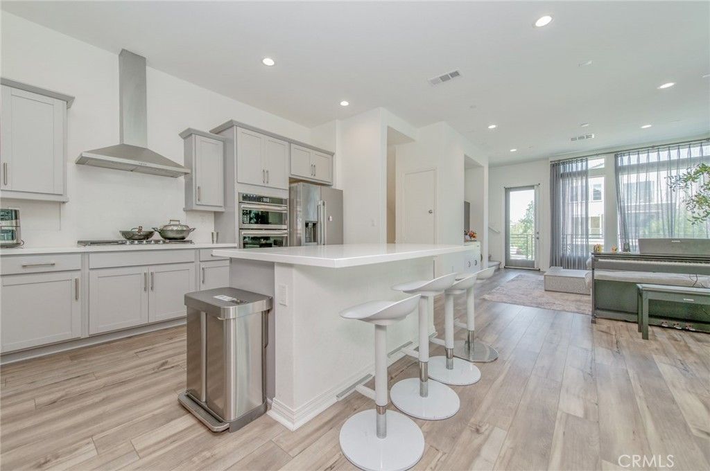 136 Rondo, Irvine, CA 92618 — photo 4