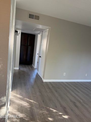 1101 S FARMER Avenue, Tempe, AZ 85281