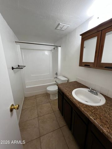 1101 S FARMER Avenue, Tempe, AZ 85281