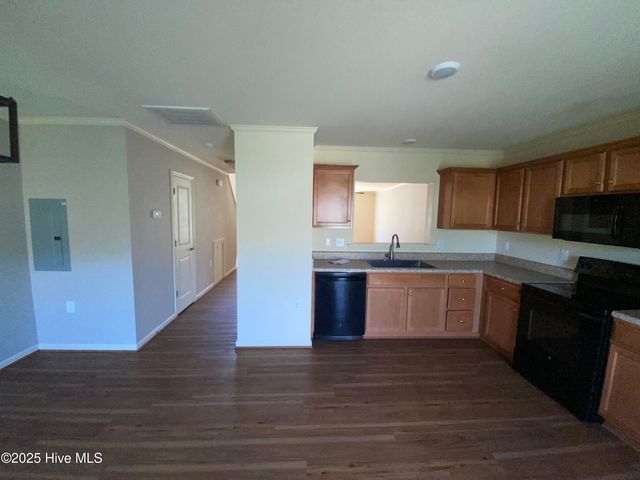 215 Boyington Place Road, Midway Park, NC 28544