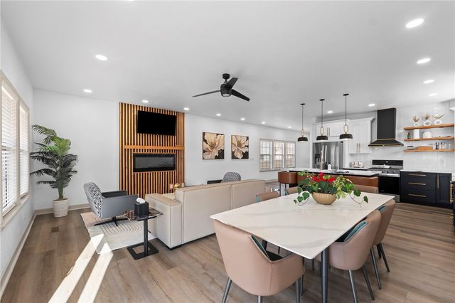 220 N C Street, Rogers, AR 72756