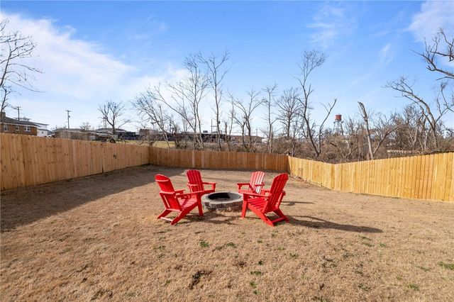 220 N C Street, Rogers, AR 72756