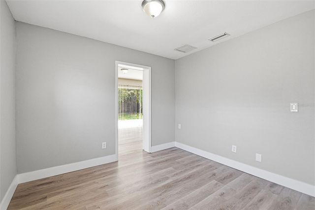 310 93RD AVENUE N, St Petersburg, FL 33702