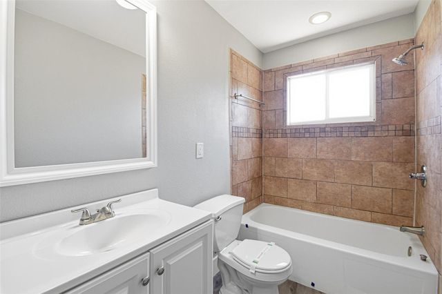 310 93RD AVENUE N, St Petersburg, FL 33702