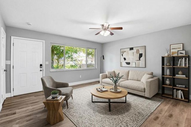 310 93RD AVENUE N, St Petersburg, FL 33702