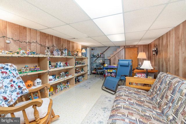 1621 SCOTLAND AVE, Chambersburg, PA 17201