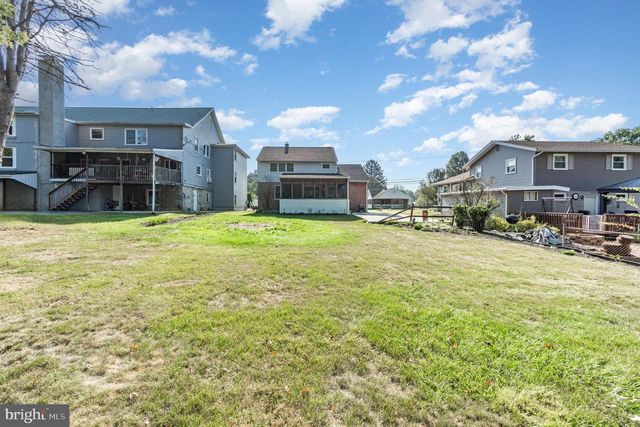 1621 SCOTLAND AVE, Chambersburg, PA 17201