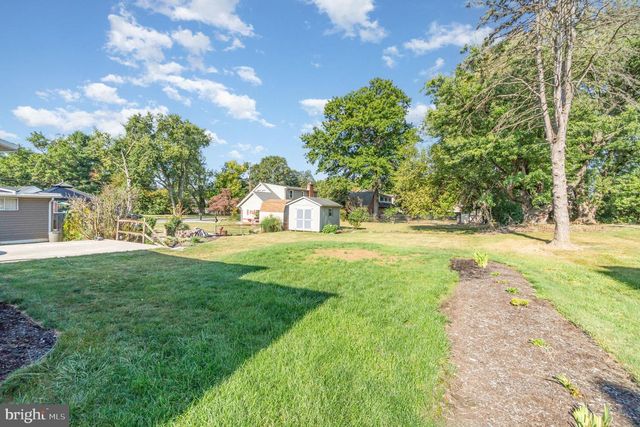 1621 SCOTLAND AVE, Chambersburg, PA 17201