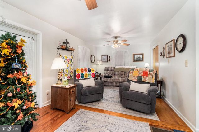 1621 SCOTLAND AVE, Chambersburg, PA 17201
