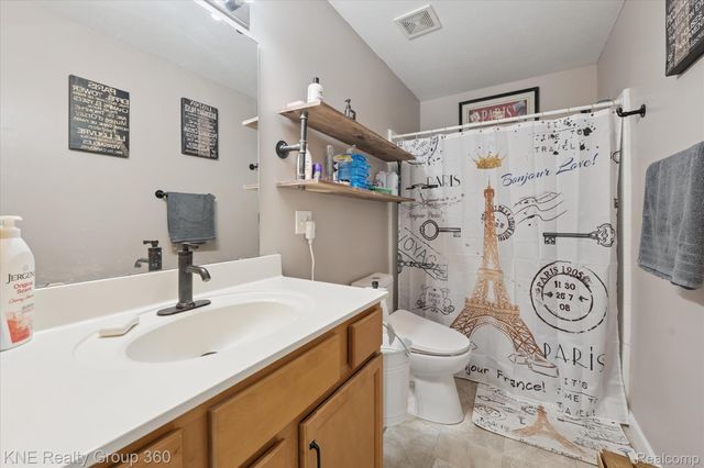 380 Spicetree Lane, Mason, MI 48854