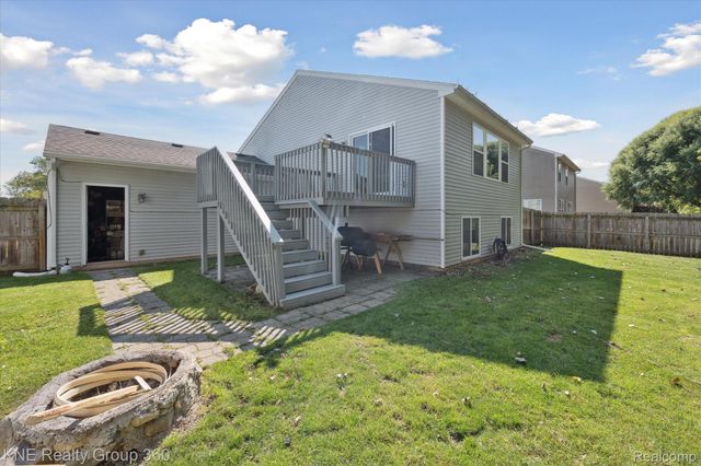 380 Spicetree Lane, Mason, MI 48854