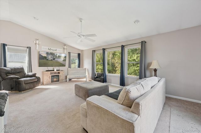 380 Spicetree Lane, Mason, MI 48854