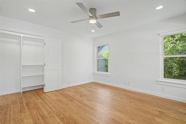 103 S Plymouth Road, Dallas, TX 75211
